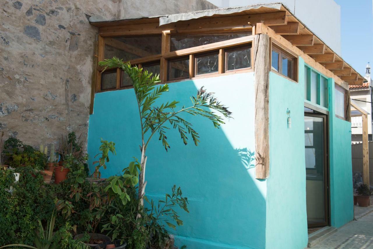 La Casita Azul Villa Caleta de Interian Bagian luar foto